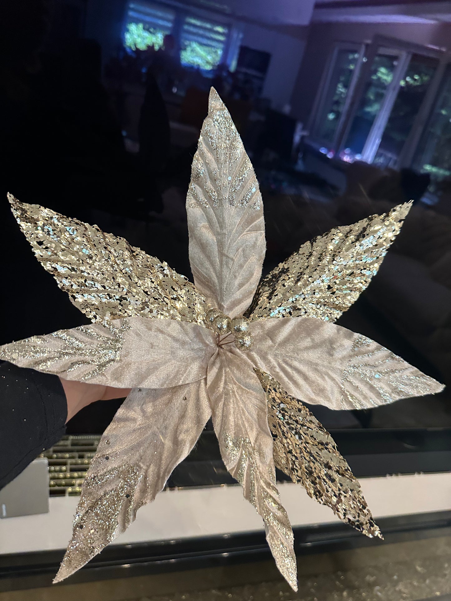 Goldline- Weihnachtsstern Blume beige mit Glitzer und goldenen Blättern 40cm