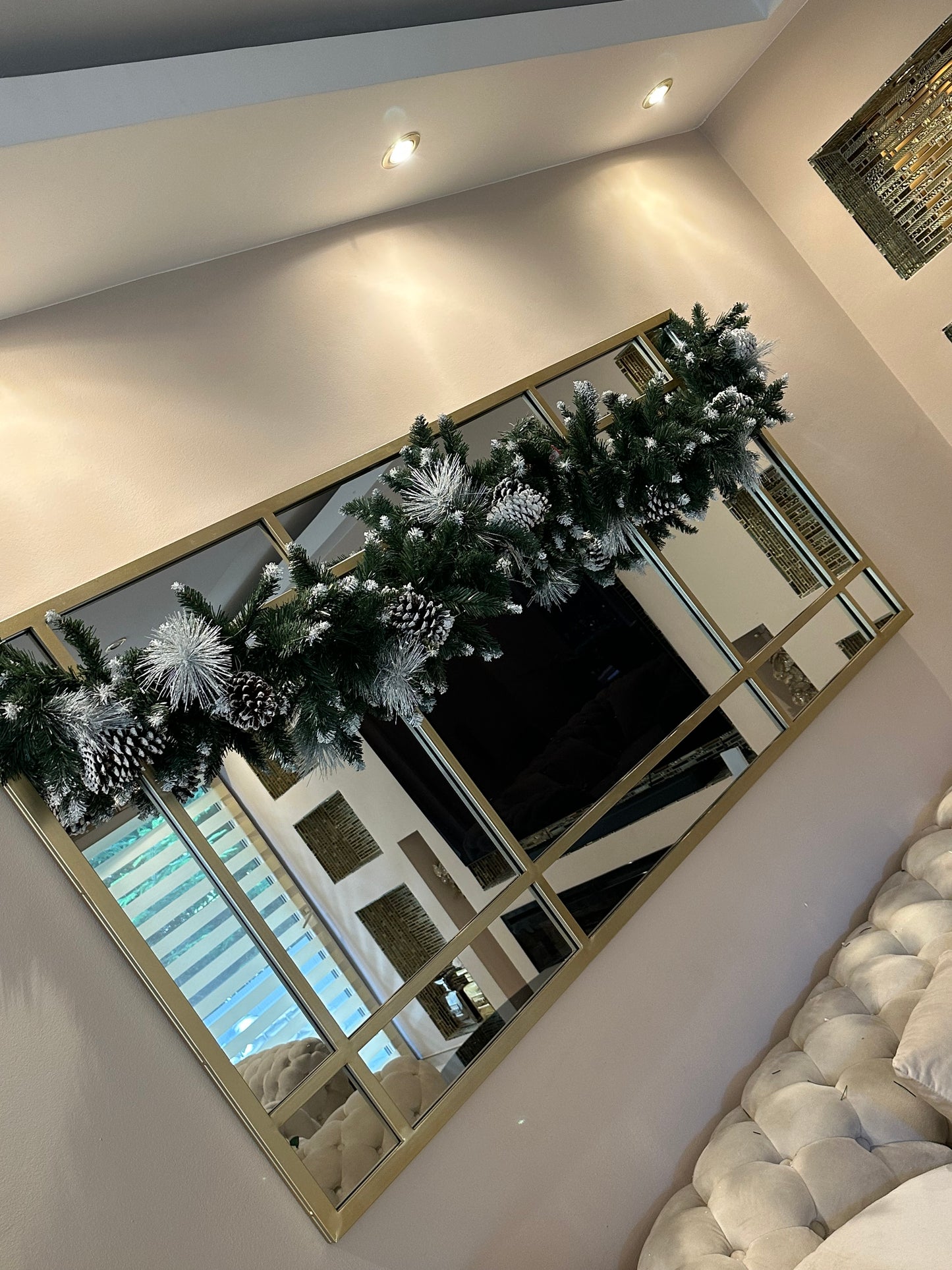 Goldline Weihnachts-Tannengirlande mit Schnee und Zapfen 200cm