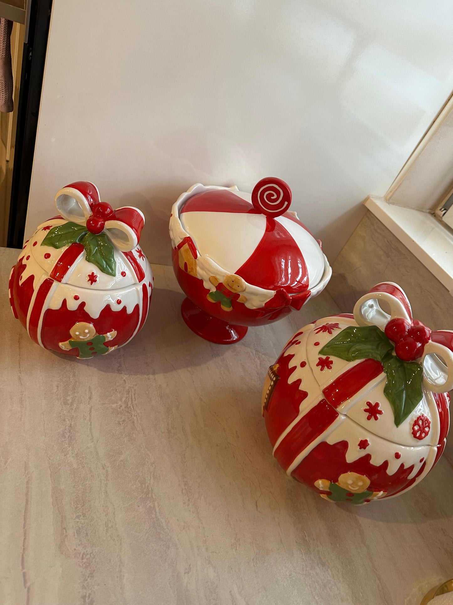 Goldline- Candy XL Schale/Aufbewahrung mit Deckel Lebkuchen und Candy Details 22xm x 24cm Keramik