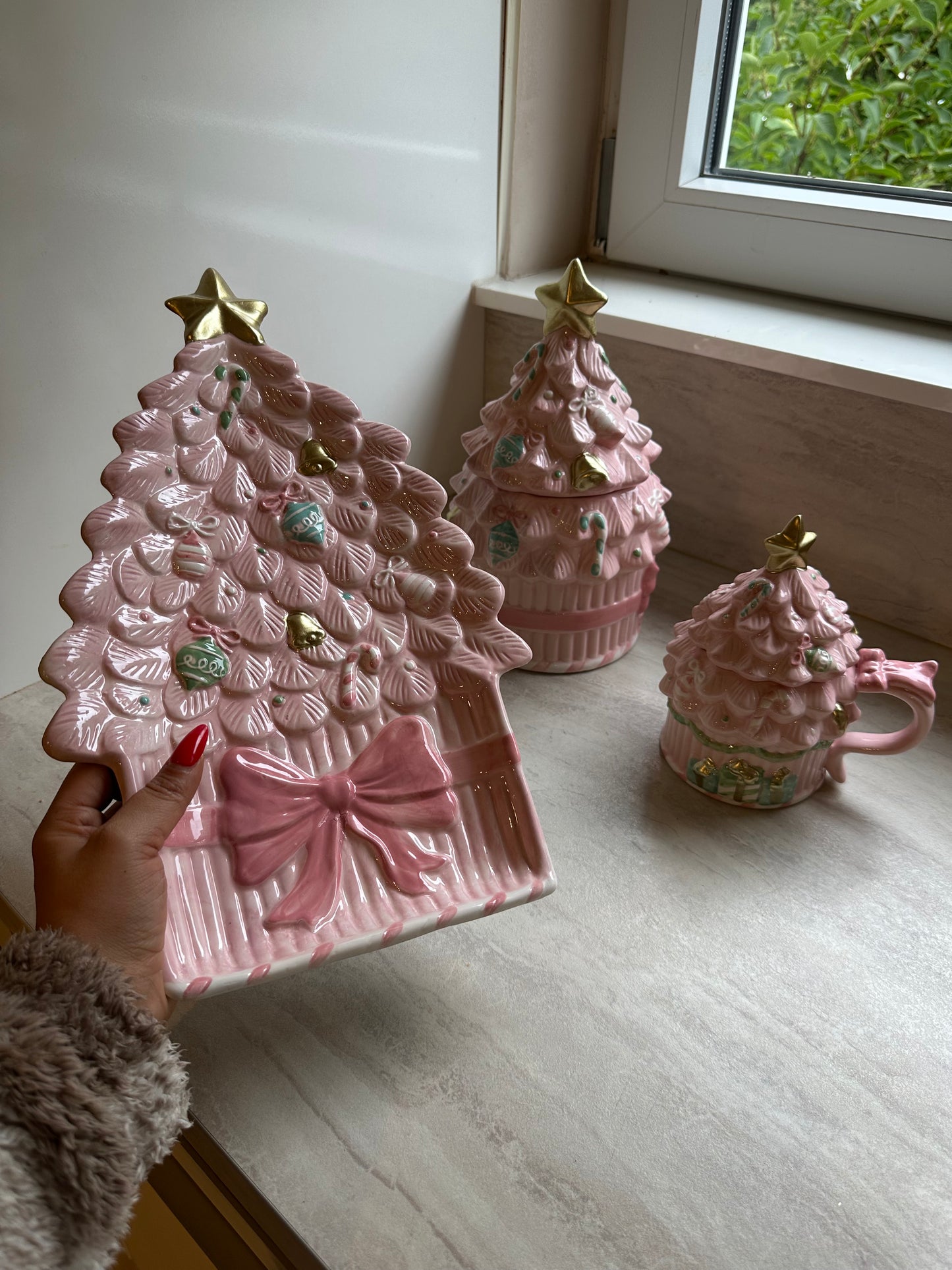 Goldline- Candy Pastell Keksdose rosa mit Gold und Pastell Details aus Keramik, 16,5cm x 17cm x 27cm