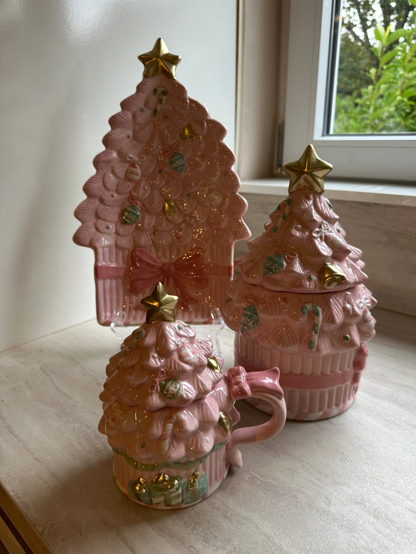 Goldline- Candy Pastell Keksdose rosa mit Gold und Pastell Details aus Keramik, 16,5cm x 17cm x 27cm