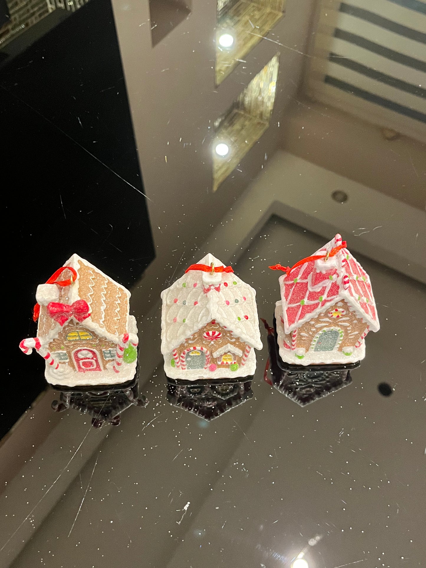 Goldline- Weihnachtsdeko Candy Lebkuchen 3er Set Häuschen Anhänger mit Glitzer, 6,5 x 5 x 9 cm