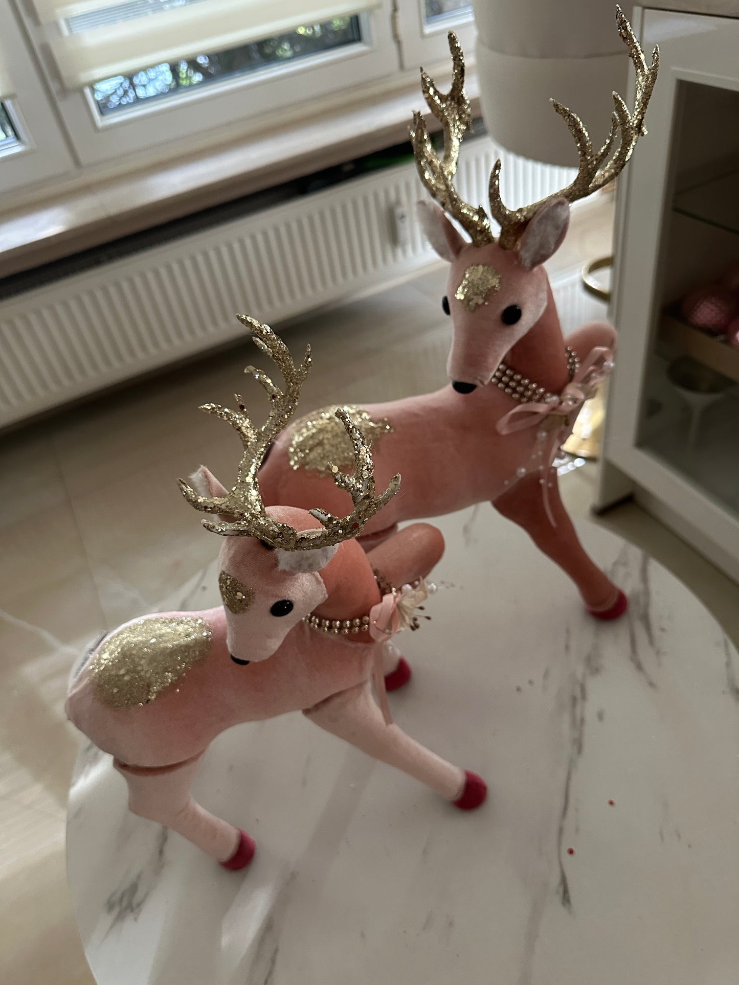 Goldline- Rentiere Samt rosa mit goldenen Glitzer, zwei Varianten (L: 33 x 47 cm  und M: 24 x 41 cm)