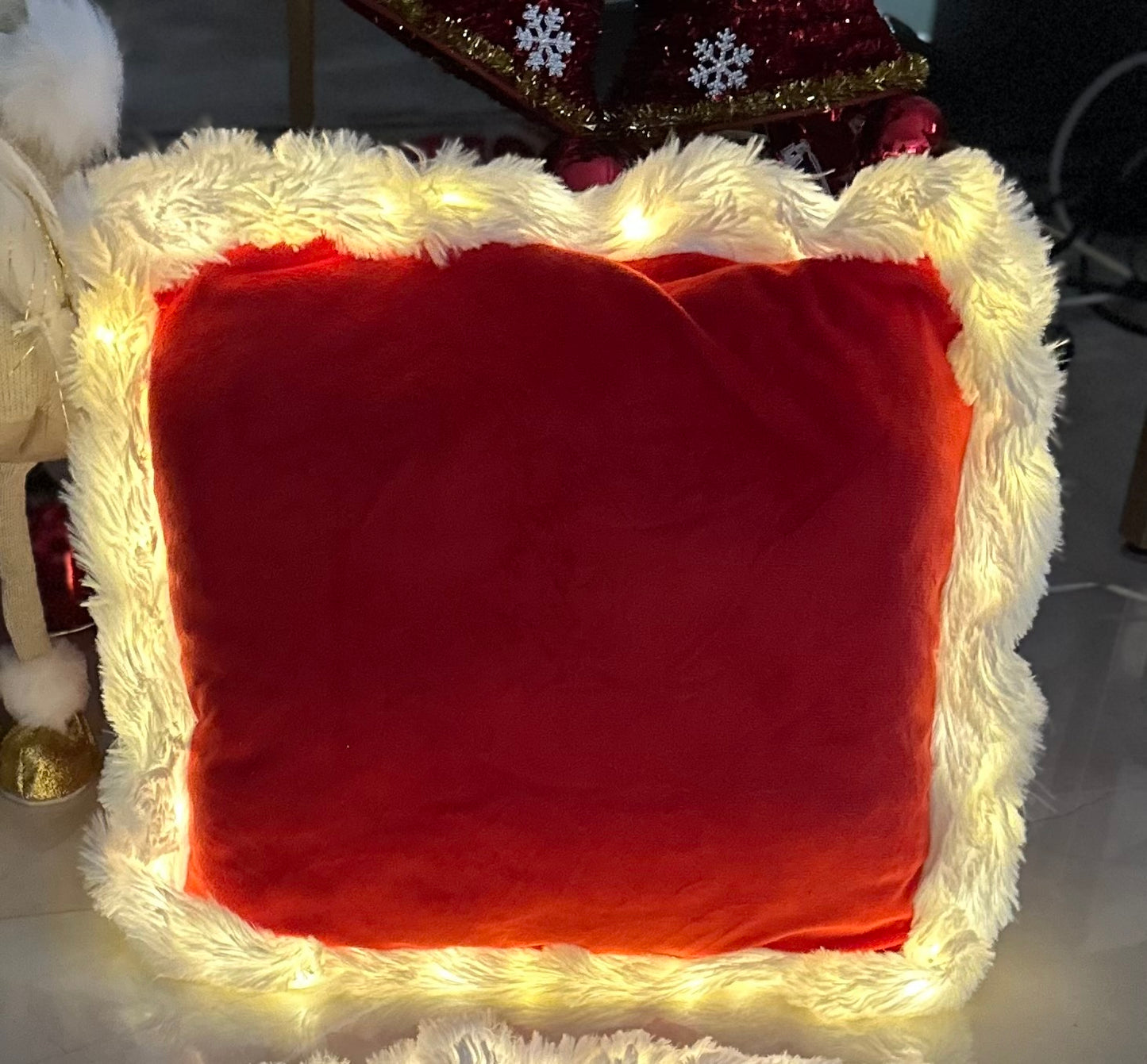 Goldline- Weihnachts LED Samt Kissen rot-weiß 40cmx40cm