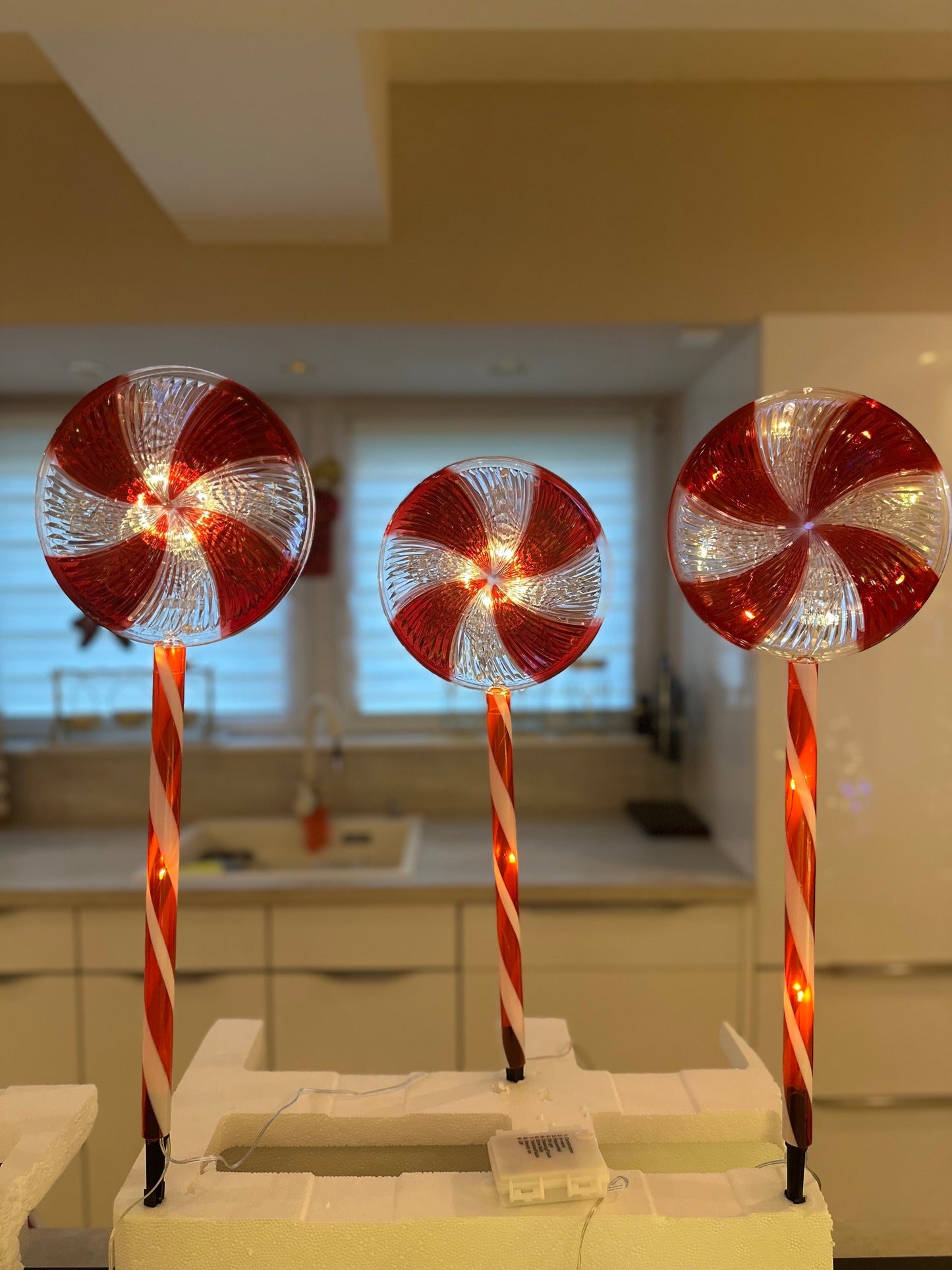 Goldline- Weihnachts Candy Lollis 3er set mit Beleuchtung 48 LEDs 62cm Indoor & Outdoor