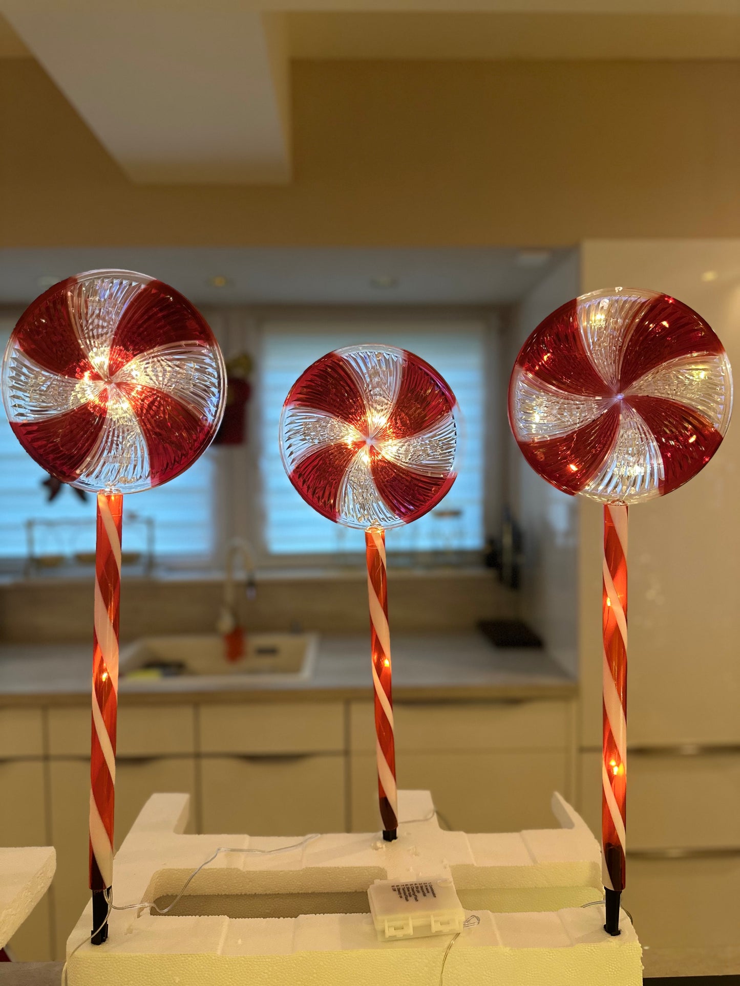 Goldline- Weihnachts Candy Lollis 3er set mit Beleuchtung 48 LEDs 62cm Indoor & Outdoor