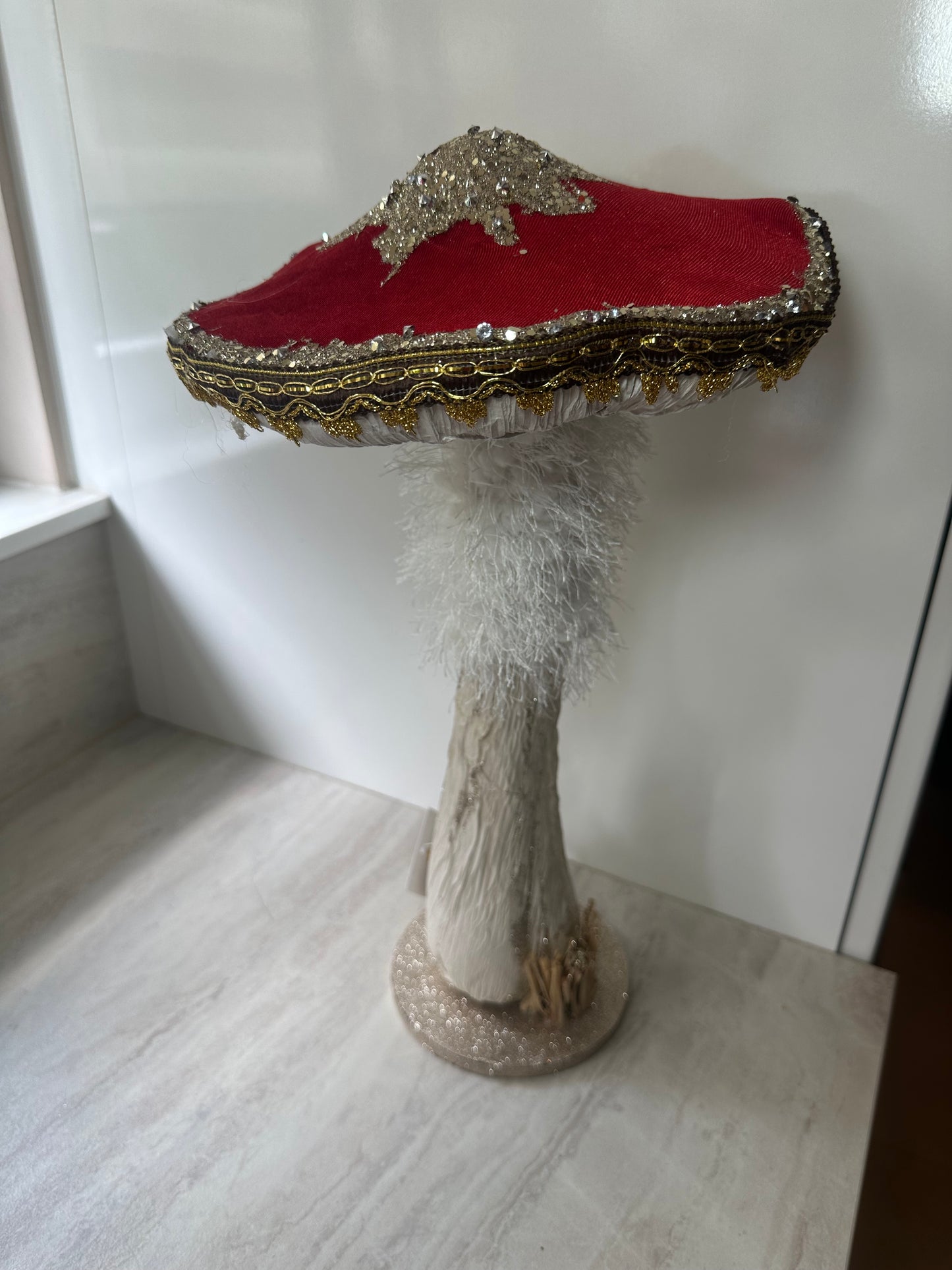 Goldline- Deko Pilz Samt rot-weiß mit goldenem Glitzer 26cm x 43cm